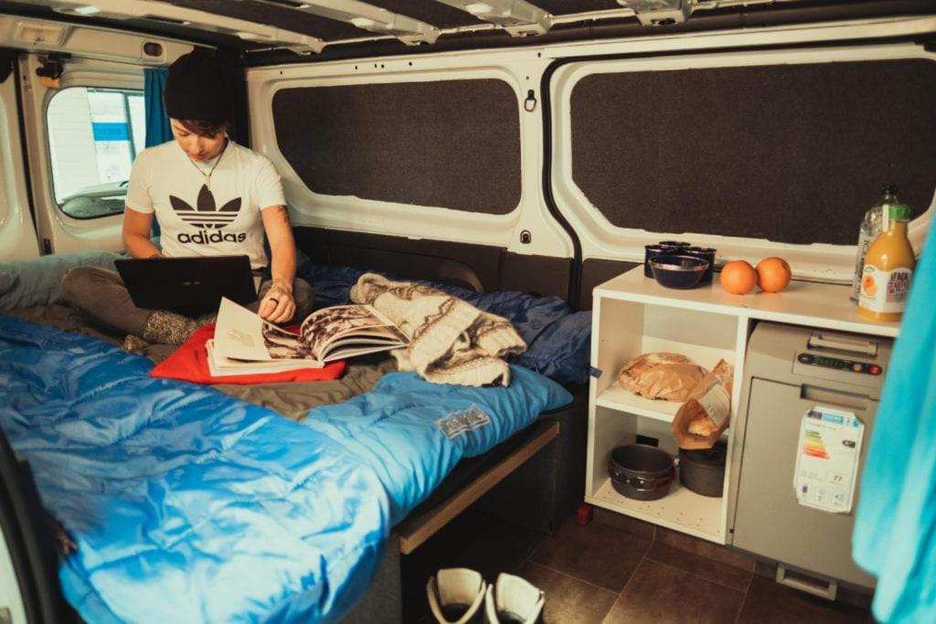 Rent Campervans Keflavík Exteriör bild