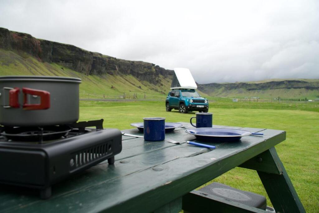 Rent Campervans Keflavík Exteriör bild
