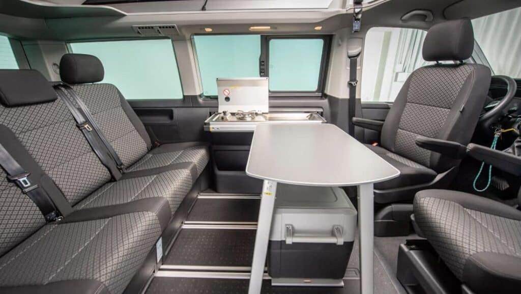 Rent Campervans Keflavík Rum bild